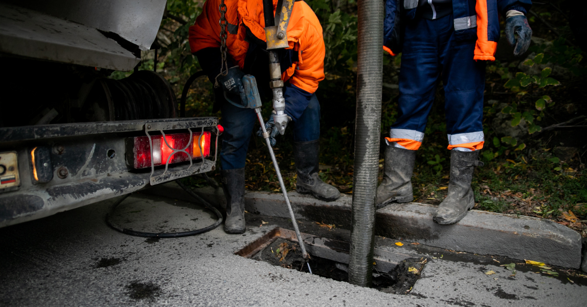 CLOGGED DRAIN CLEANING